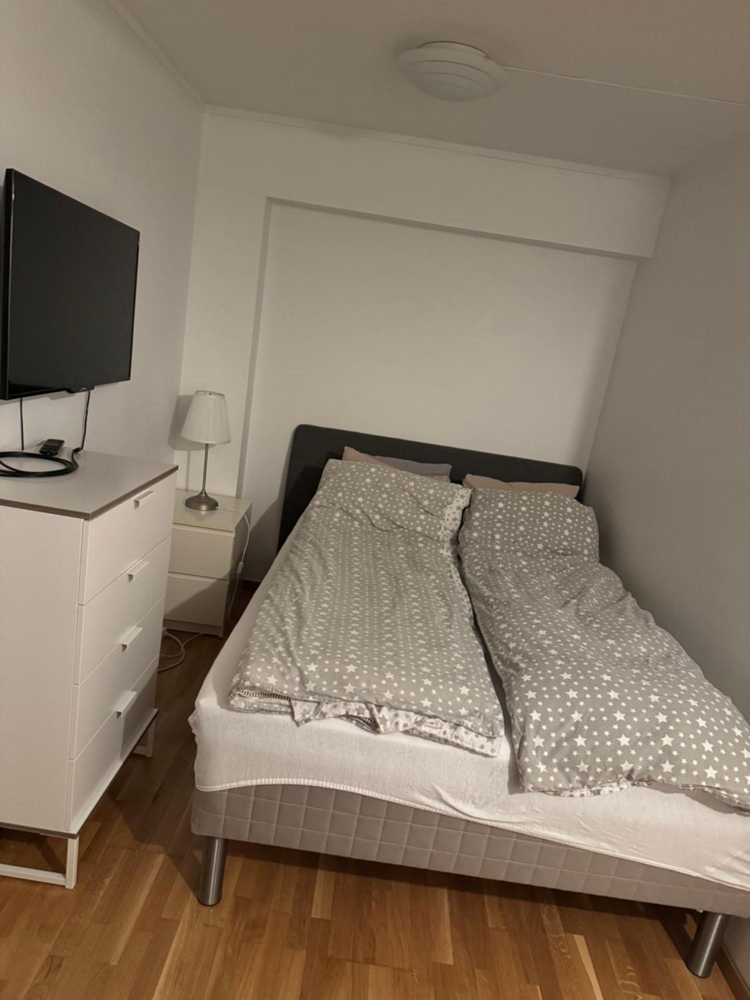 In Quiet Neighborhood Appartement